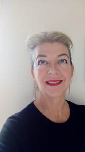 Nicola Burley - Soprano singer based in Hampshire for concerts or weddings